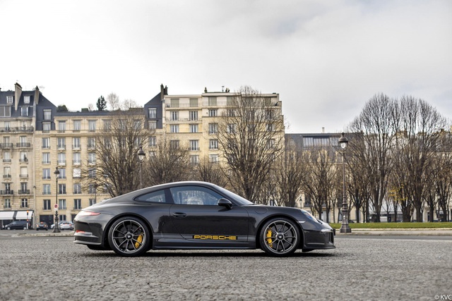 Porsche 911 R'a Şanslı Sahibini Arıyor