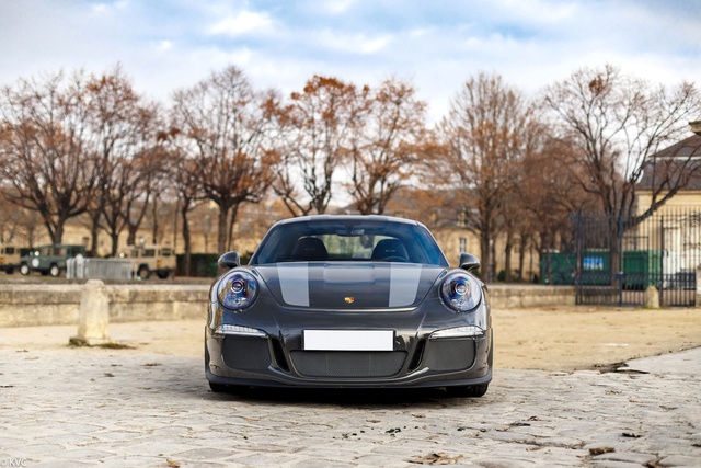 Porsche 911 R'a Şanslı Sahibini Arıyor