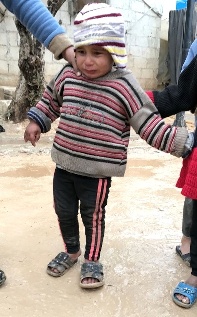 Halep'teki Bombardımandan Kaçtılar, İdlib'de Soğuğa Yakalandılar