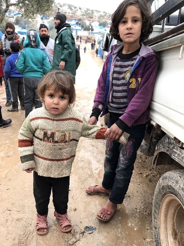 Halep'teki Bombardımandan Kaçtılar, İdlib'de Soğuğa Yakalandılar