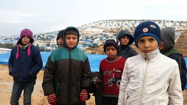 Halep'teki Bombardımandan Kaçtılar, İdlib'de Soğuğa Yakalandılar