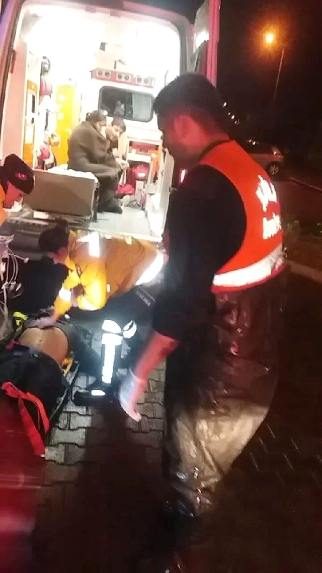Otomobil Denize Uçtu: 1 Ölü, 3 Yaralı