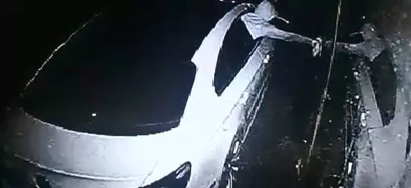 Lüks Araçla Yanaştıkları Otobüsten 500 Litre Mazot Çaldılar