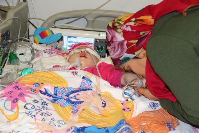 Sığınma Evinde Baygın Bulunan Derya'nın Annesi: Ne Oldu Bilmek İstiyorum