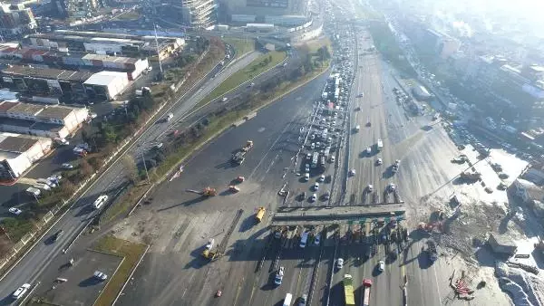 Trafiğin Kilitlendiği Mahmutbey Gişeleri İçin Kritik Gün Pazartesi