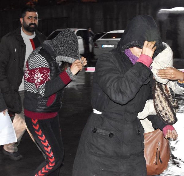 Fuhuştan Yakalandı, Polise 'Bizi Yakalamaktan Bıkmadınız mı?' Diye Sordu