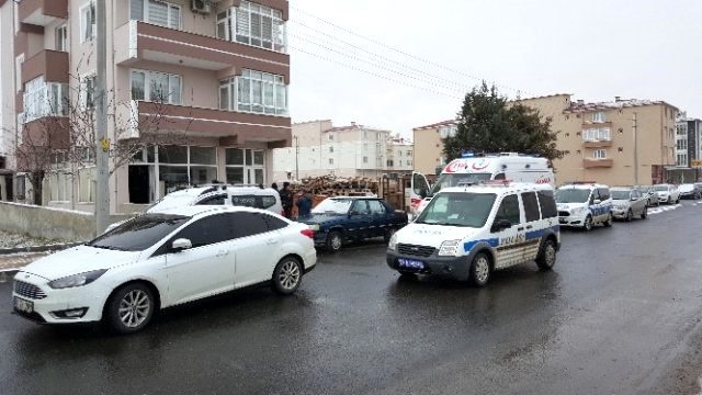 Tekirdağ'da Dükkan Sahibini Öldürüp Arabasını Alıp Kaçtılar!