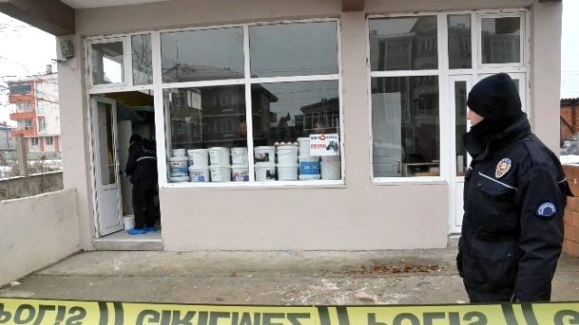 Tekirdağ'da Dükkan Sahibini Öldürüp Arabasını Alıp Kaçtılar!