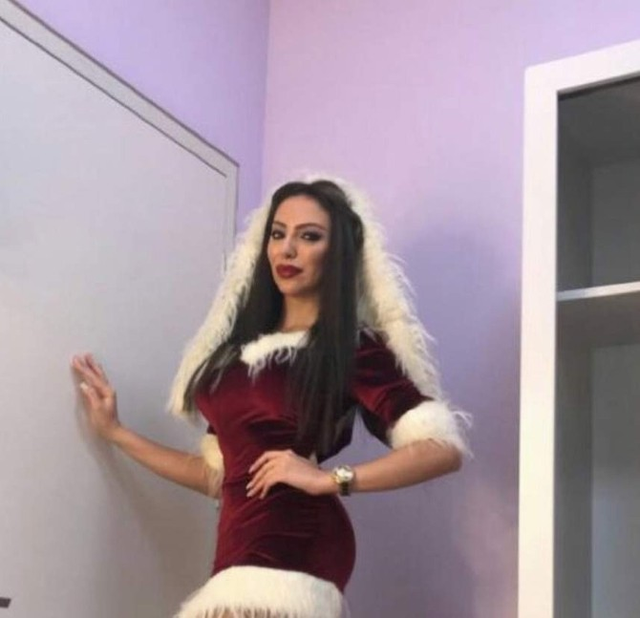 Ünlü Manken Tuğçe Aral Bu Kez
