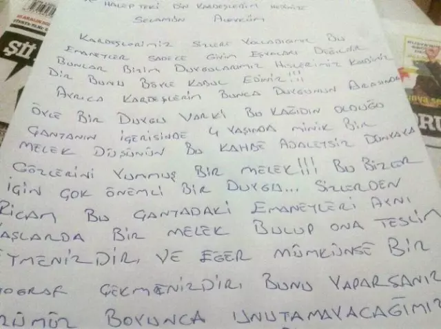 5 Yaşında Kızlarını Kaybetti, Kıyafetleri Halepli Çocuğu Güldürdü