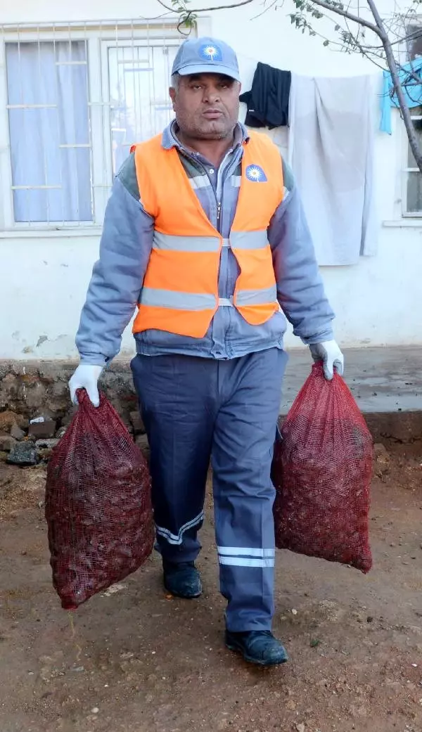 Antalya'da Hijyensiz Üretilen 1.7 Ton Midye Dolmaya El Konuldu