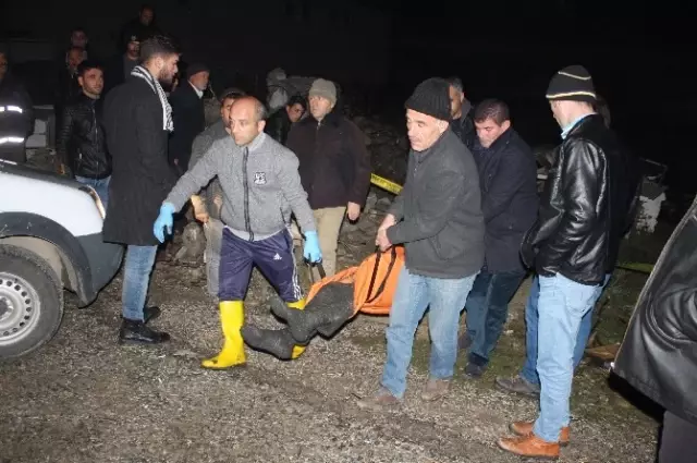 Antalyalı Genç İş Yerinin Karşısında Ölü Bulundu