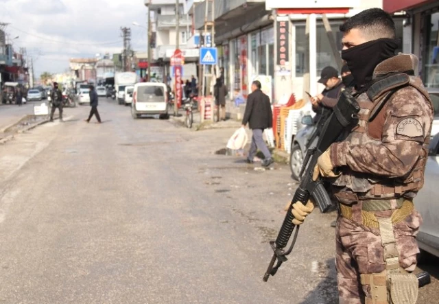 PKK'nın Kepenk Kapatın Çağrısına Uyan 200 İş Yerine Para Cezası