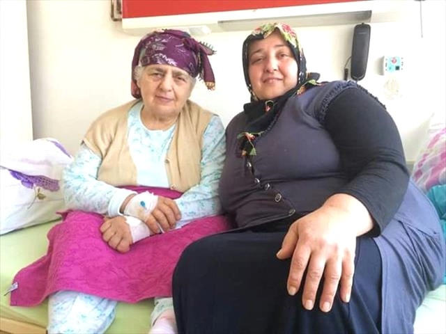 Annesini ve Kız Kardeşlerini Vurduğunu Jandarmada Öğrendi