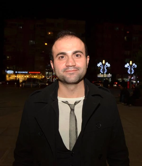 Murat Boz, Polisin Kız Arkadaşına Evlenme Teklifine Aracı Oldu