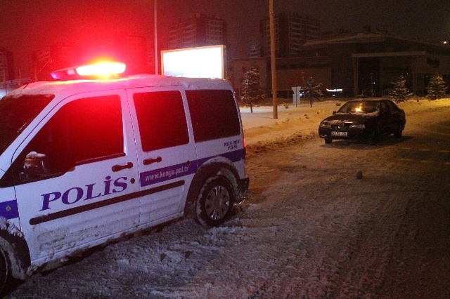 Dur İhtarına Uymayarak Ters Yönden Giden Sürücü Polisi Alarma Geçirdi