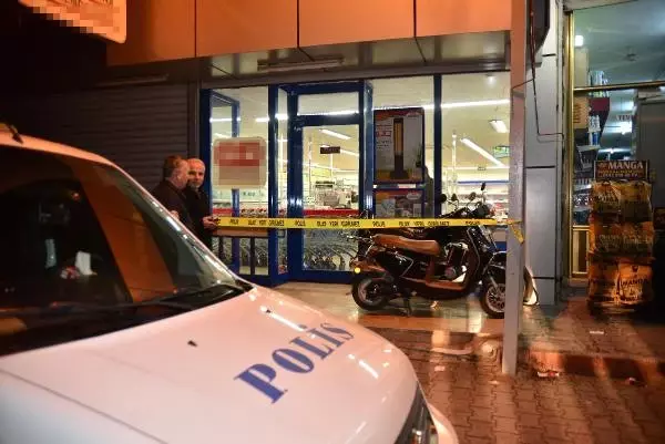 Adana'da İki Saldırgan Pompalı Tüfekle Market Gasp Etti!
