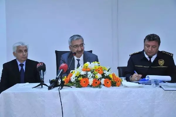 Fethullah Adındaki Oğlunun İsim Değişikliği Masraflarını Vali Karşılayacak