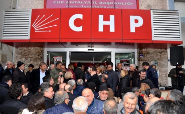 AK Partili Şahin'in Burnunu Kıran CHP'li Kara: Nefsi Müdafaa Hakkımı Kullandım
