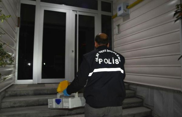 FETÖ'den Açığa Alınıp Göreve İade Edilen Polis İntihar Etti