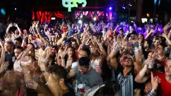 Meksika'daki Müzik Festivalinde Eğlence Kanlı Bitti: 5 Ölü