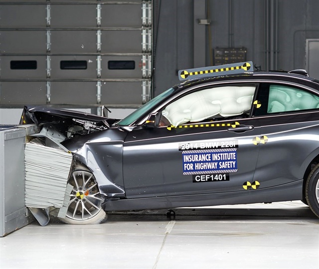 Bmw 2 ve 3 Serisine Iıhs'den Tam Not