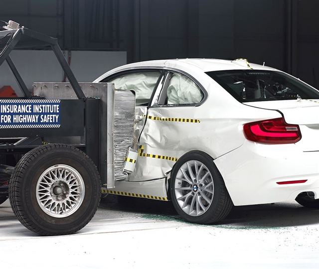 Bmw 2 ve 3 Serisine Iıhs'den Tam Not