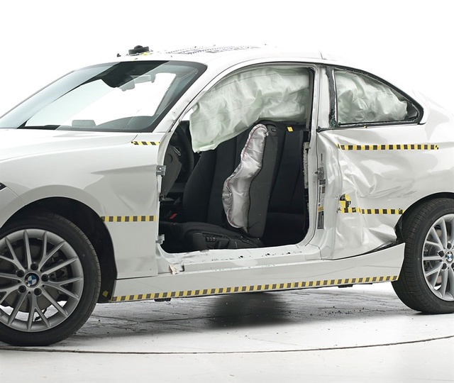 Bmw 2 ve 3 Serisine Iıhs'den Tam Not