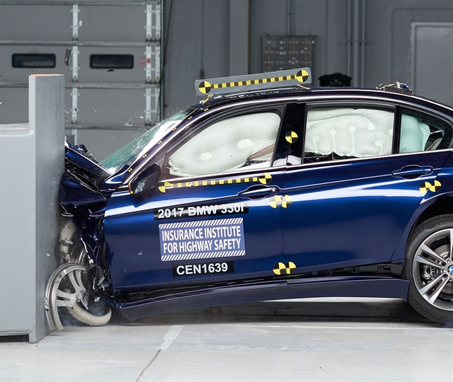 Bmw 2 ve 3 Serisine Iıhs'den Tam Not