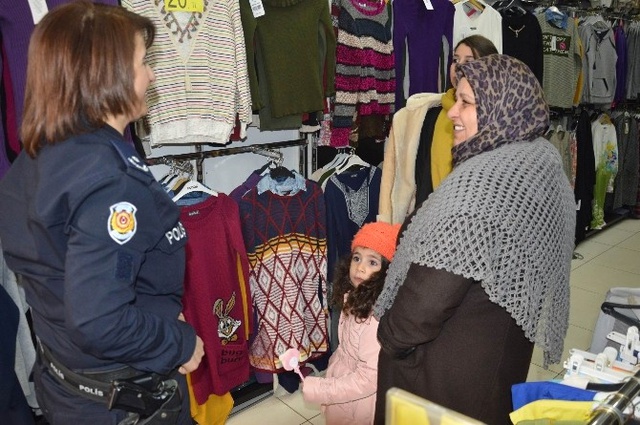 Sur'a Kadın Eli Değdi! Kentte Bombaların Yerine Huzur Hakim