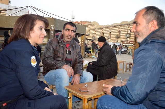 Sur'a Kadın Eli Değdi! Kentte Bombaların Yerine Huzur Hakim