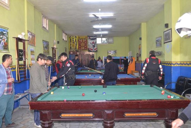 Adana'da Bir Mahalleye 500 Polisle Huzur Operasyonu