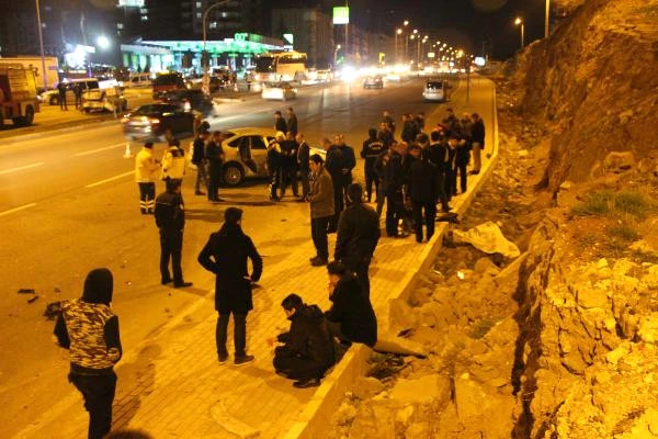 Kaldırımda Yürüyen Polisin Üzücü Ölümü!