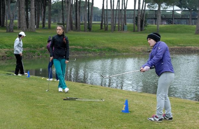 Kadınlar Golf Milli Takımı Antalya'da Kampa Girdi
