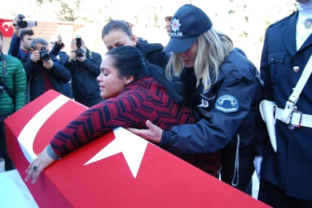 Kazada Hayatını Kaybeden Polis Recep Yanmaz İçin Tören Düzenlendi