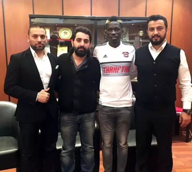 Gaziantepspor Teknik Direktörü <a class='keyword-sd' href='/bulent-uygun/' title='Bülent Uygun'>Bülent Uygun</a>, İlk Transferini Yaptı