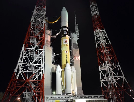 Japonya İlk Askeri İletişim Uydusunu Uzaya Fırlattı