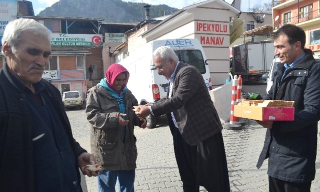 Şalvarlı Başkandan Püskevitli