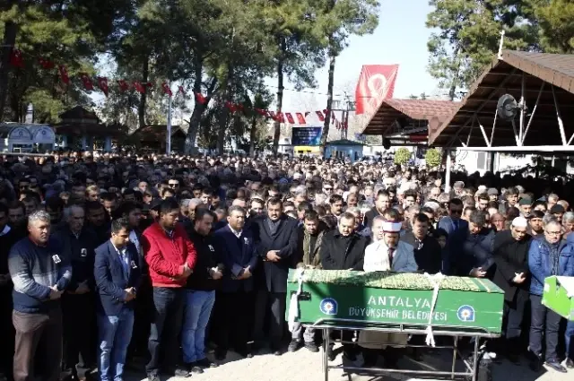 Antalya'da Yakılan İş Adamının Babası: Beni de Ortadan Kaldırma Planları Var!