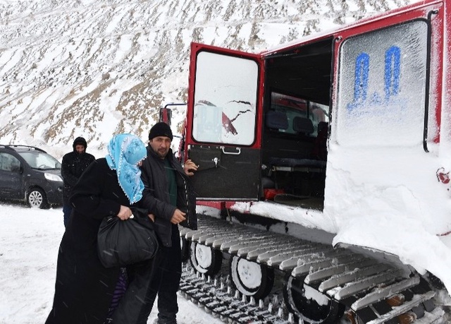 Erzurum'da Kar ve Tipi Hayatı Adeta Felç Etti