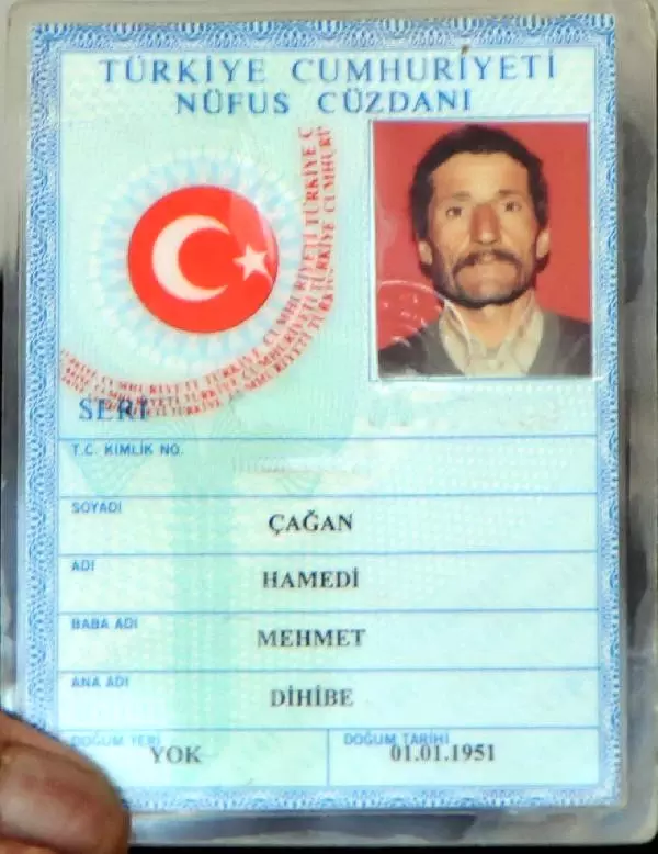 Nüfus Müdürü Kızdı, Doğum Yeri Hanesine 'Yok' Yazdı, Şimdi Tedavi Olamıyor