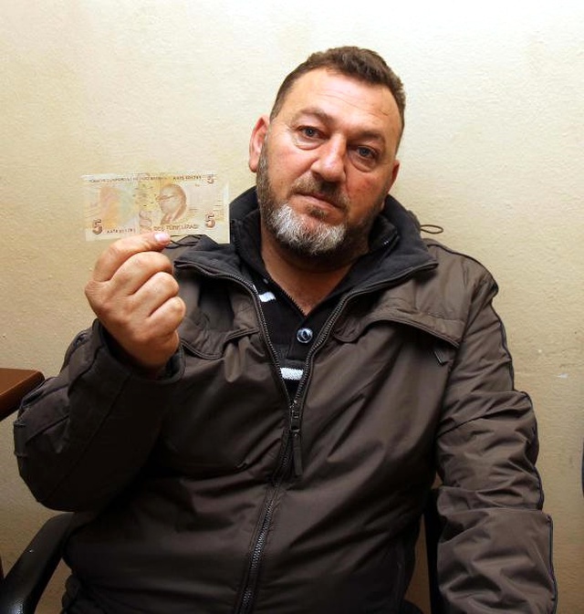 Minibüs Şoförü Kesim Hatalı 5 Lirayı Dört Yıldır Saklıyor