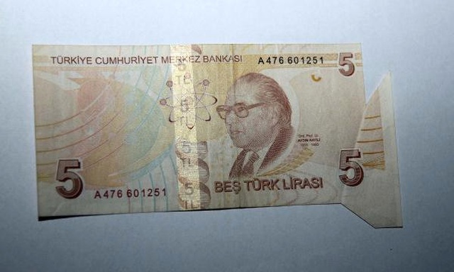 Minibüs Şoförü Kesim Hatalı 5 Lirayı Dört Yıldır Saklıyor