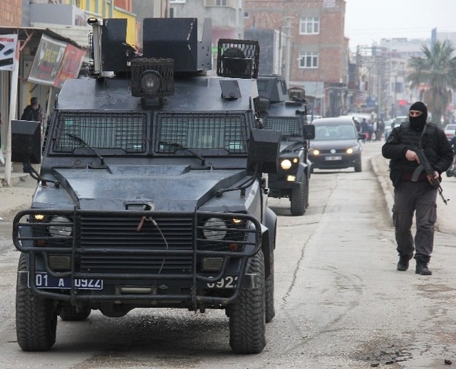 Polisi Görünce Kaçan PKK'lı Yakalandı