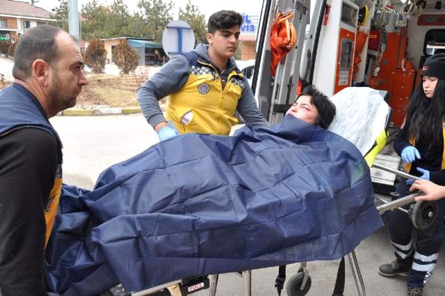 Genç Kadını Öldüresiye Döven Arkadaşları, Polis Tarafından Yakalandı