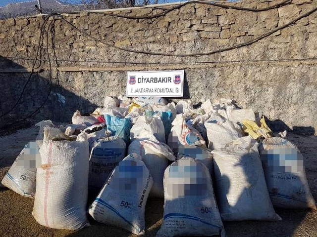 Diyarbakır Lice'de 1 Ton 211 Kilo Toz Esrar Ele Geçirildi