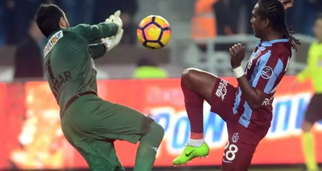 Alanyaspor'un Kalecisi Haydar Yılmaz, Trabzonspor Maçındaki Performansıyla Beğeni Topladı