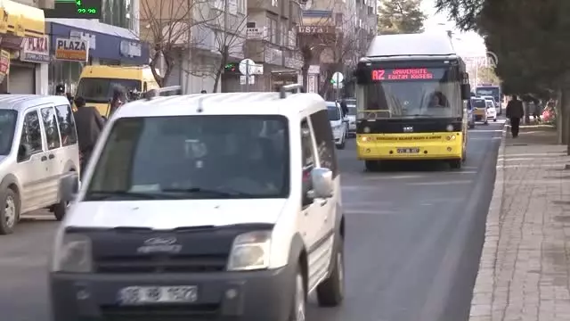 Diyarbakır'da Kadınlara Toplu Taşımada 