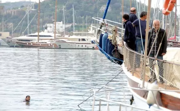 Eylemci Öğretmeni Bu Kez Sahil Güvenlik Gözaltına Aldı