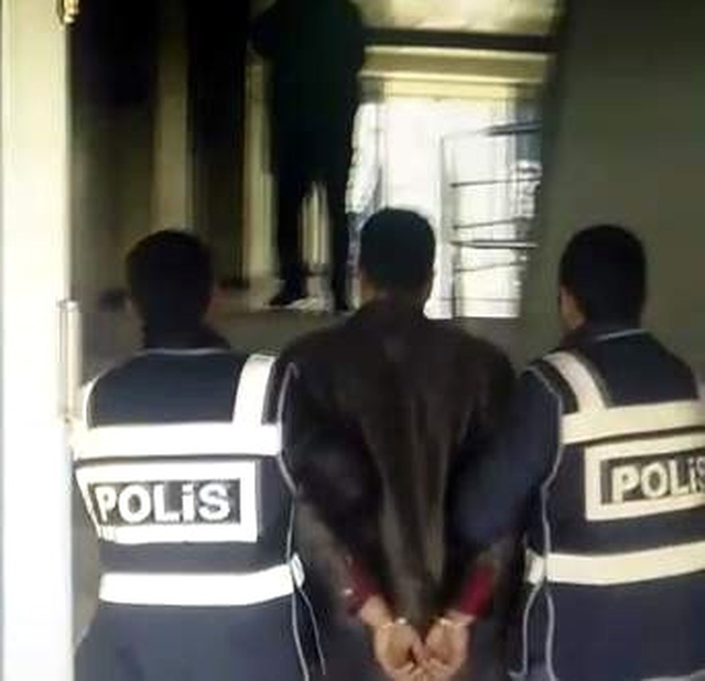 Servisi Beğenmediği İçin Garsonu Kör Eden Kişi Yakalandı